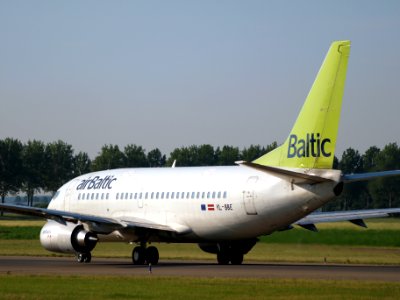 YL-BBE Air Baltic Boeing 737-53S - cn 29073 taxiing 15july2013 pic-006