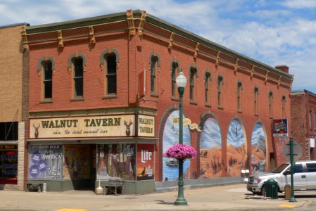 Yankton, SD, 3rd x Douglas, NW corner from SE 1