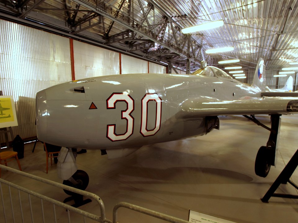 Yakovlev Yak-17 Feather (30), IS-10001 pic4