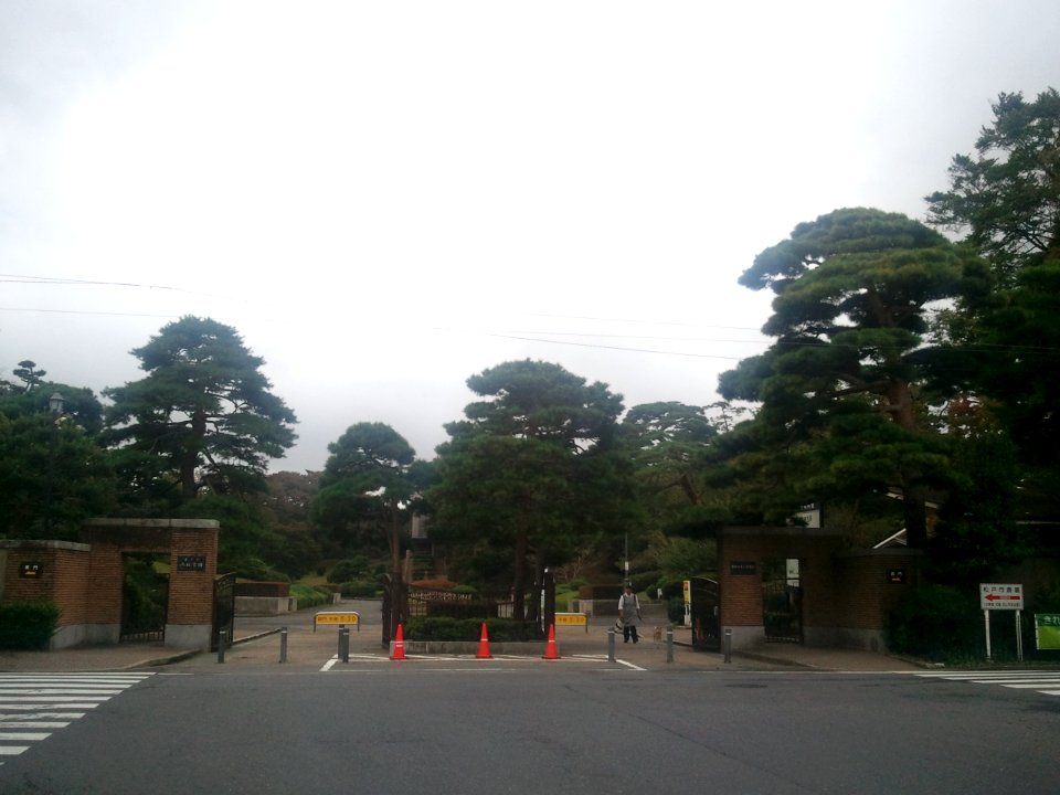 Yahashira Cemetery Entrance