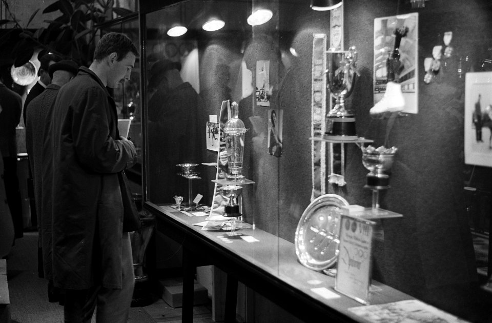 XYZ tentoonstelling , op de tentoonstelling een trofeenzaal ingericht van Nederl, Bestanddeelnr 914-3973
