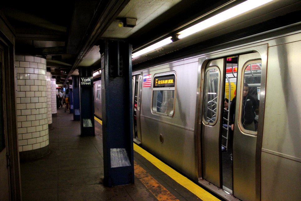 York Street (IND Sixth Avenue Line), Sept 2017 2