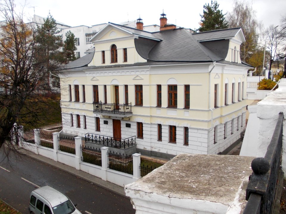 Yaroslavl Volzhskaya embankment 7