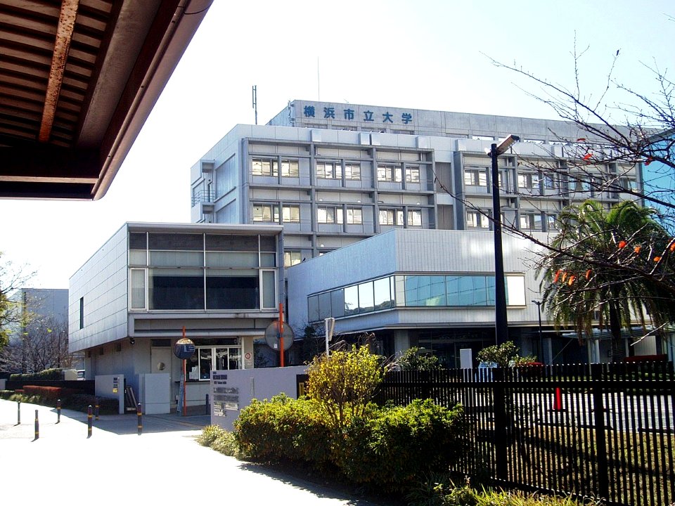 Yokohama-City-Univ-Tsurumi-2011121802