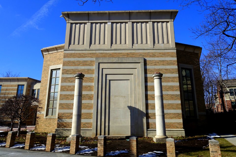 Young Israel of Brookline - Brookline, MA - DSC05346