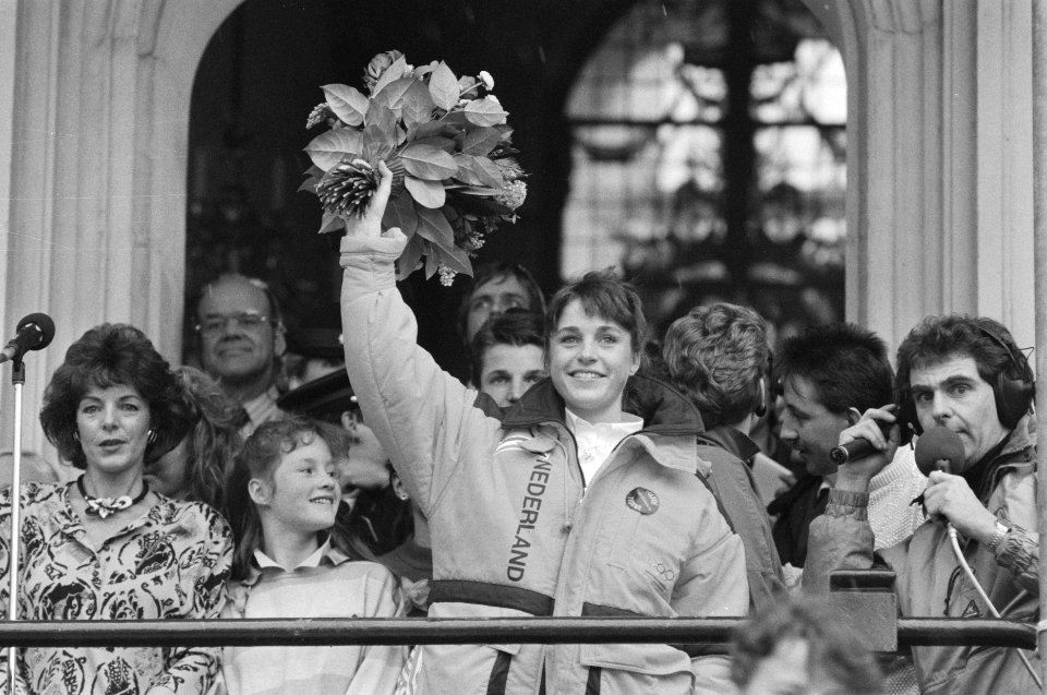 Yvonne van Gennip gehuldigd in Haarlem na behalen drie gouden medailles op de Ol, Bestanddeelnr 934-2013