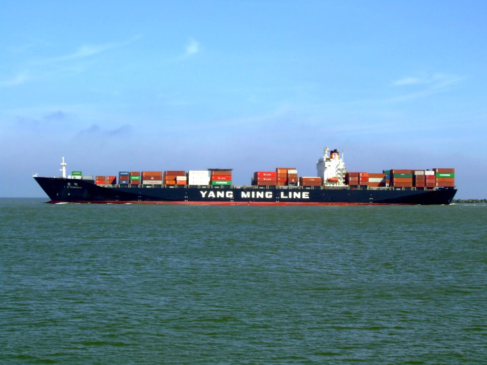 YM Prominence p5 Port of Rotterdam 08-Apr-2007