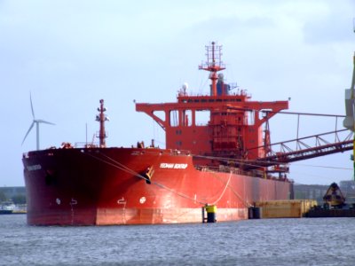 Yeoman Bontrup - IMO 8912297 - Callsign C6JQ9 at photo-1 at Port of Amsterdam, Holland 30-Jan-2005