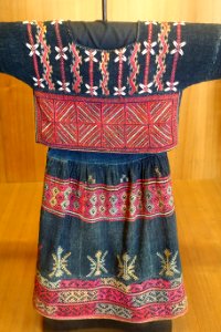 Young girl's garment, Phu La (Phu La Lao) - Vietnam Museum of Ethnology - Hanoi, Vietnam - DSC03116 photo