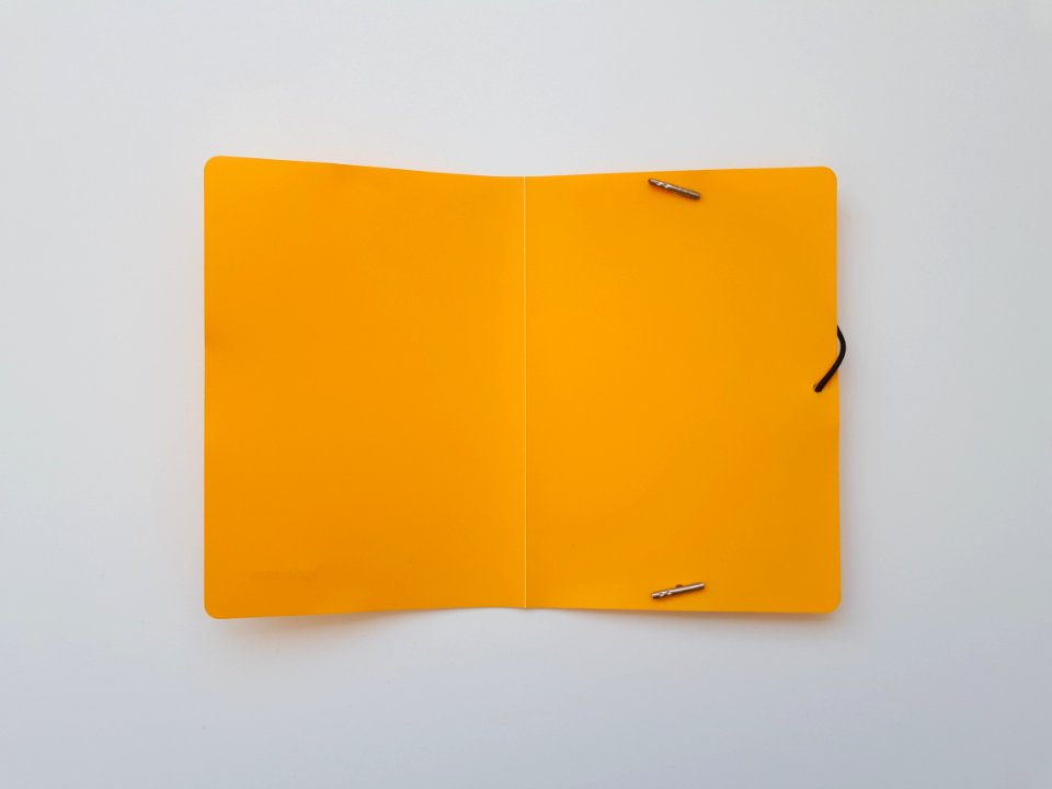 Yellow A6 folder with black elastic straps - A2