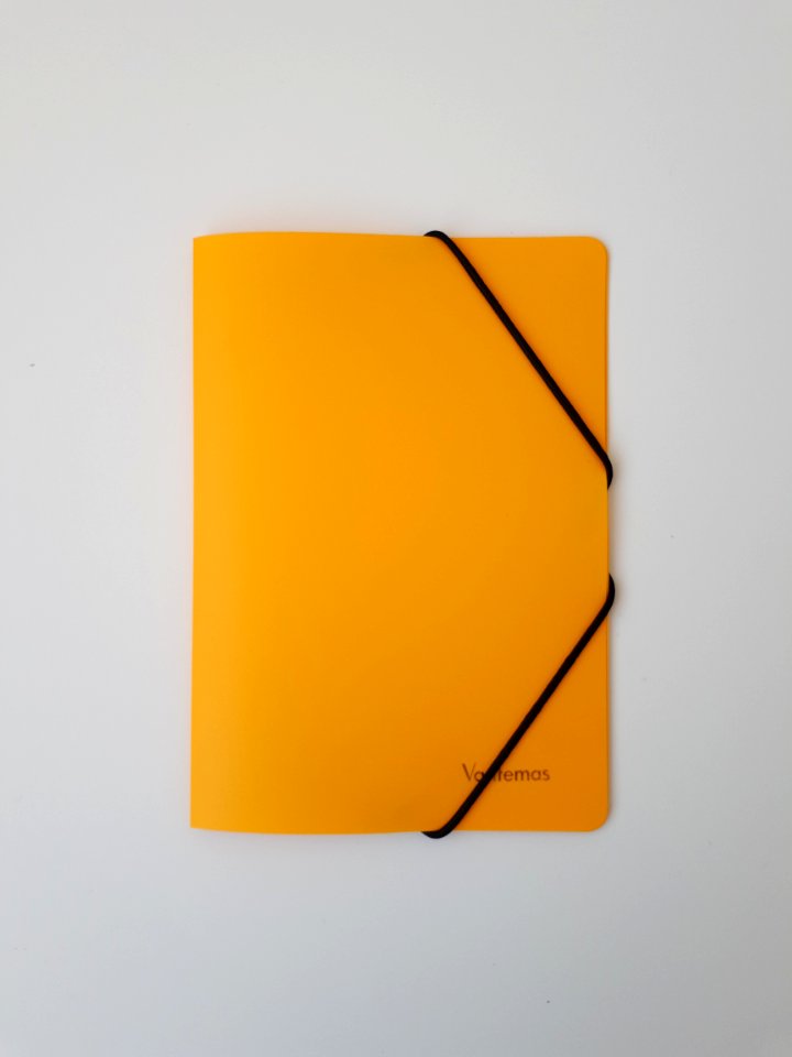 Yellow A6 folder with black elastic straps - A1