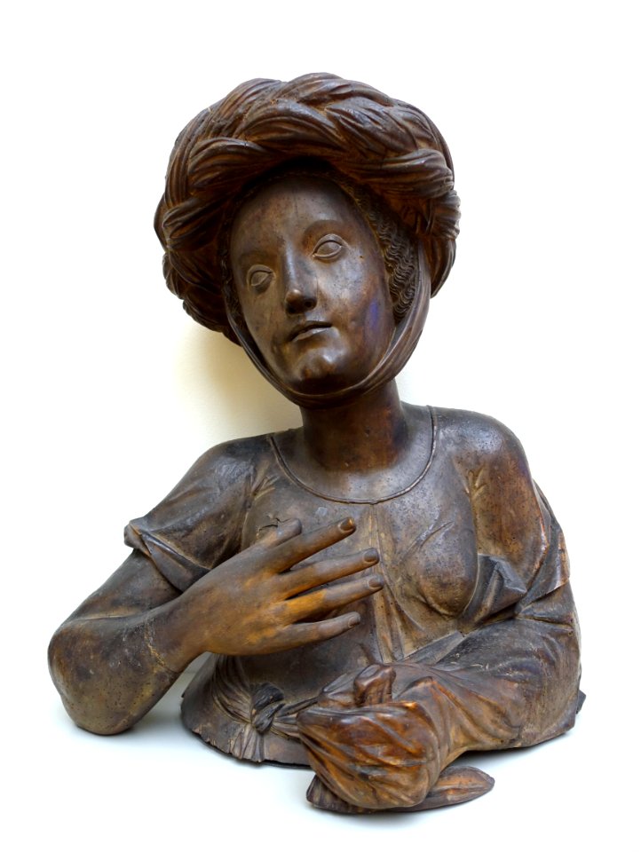 Young Woman in a Turban-like Bonnet, Augsburg, before 1518, pear wood - Bode-Museum - DSC03052