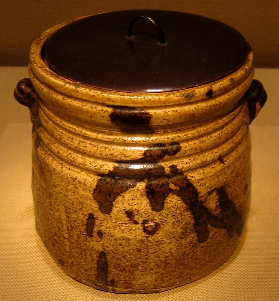 Yellow Seto ware water jar, 17th century, Metropolitan Museum of Art, 17.118.81a,b