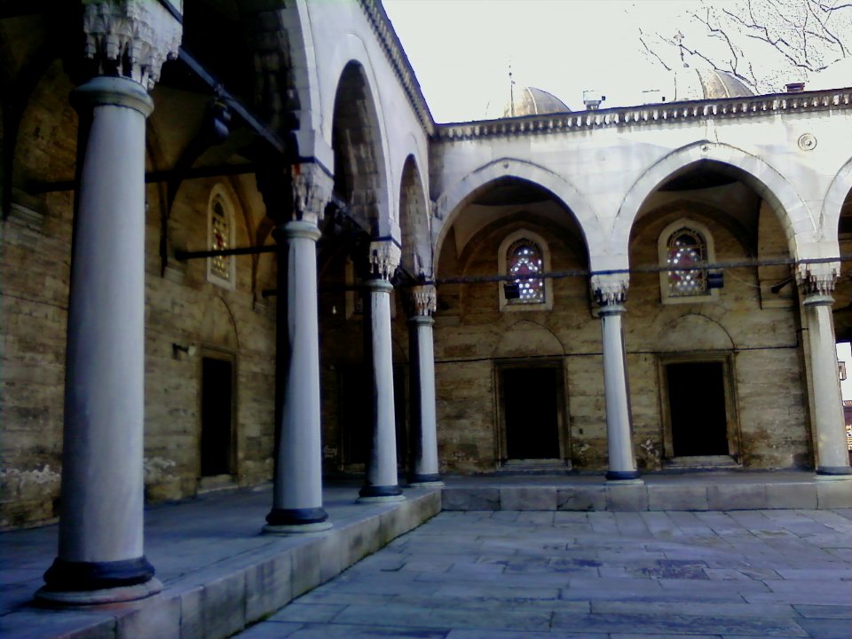 Yeni Valide Camii - January 2011 - 06