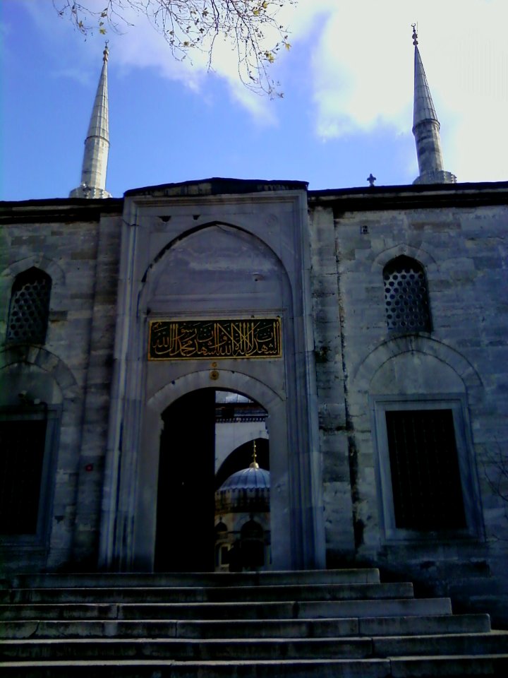 Yeni Valide Camii - January 2011 - 01