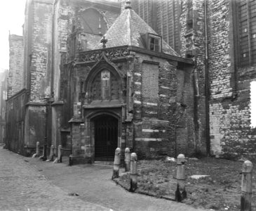 Zijingang Oude Kerk Amsterdam in 1954, Bestanddeelnr 906-2069