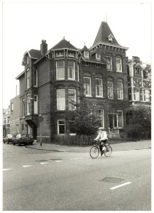 Zijlweg, hoek Hyacintenlaan. NL-HlmNHA 54034046
