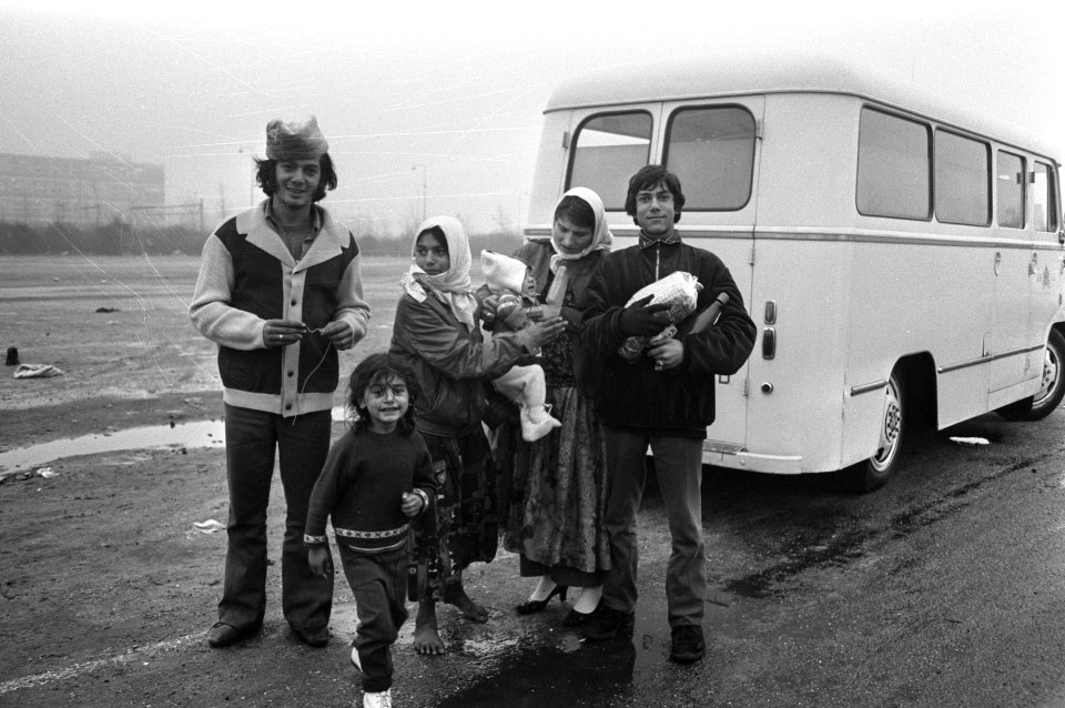 Zigeneurs (uit Joegoslavie) staan met caravans bij RAI Amsterdam, Bestanddeelnr 925-1799