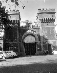 Zicht op de toegangspoort, Bestanddeelnr 919-6507