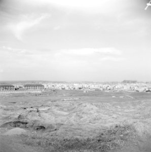 Zicht op de stad Aleppo met daarboven rechts de citadel, Bestanddeelnr 255-5933