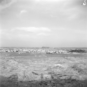 Zicht op de stad Aleppo met daarboven de citadel, Bestanddeelnr 255-5937