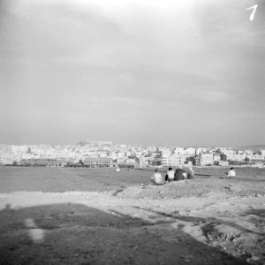 Zicht op de stad Aleppo met daarboven de citadel, Bestanddeelnr 255-5934