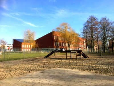 Zicht op het gemeentehuis van Lingewaard photo