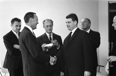 Zijne Koninklijke Hoogheid prins Bernhard , gebouw van Citroen geopend, de prins, Bestanddeelnr 914-2932