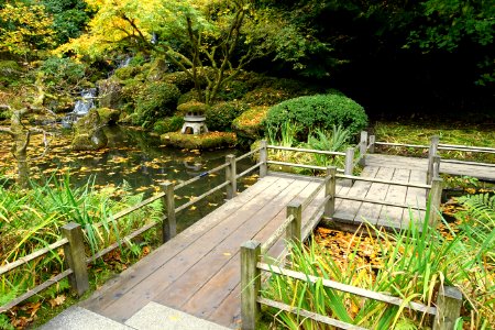 Zig-zag Bridge - Portland Japanese Garden - Portland, Oregon - DSC08315