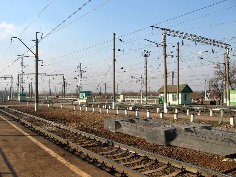 Zhilye Doma (Train Stantion)