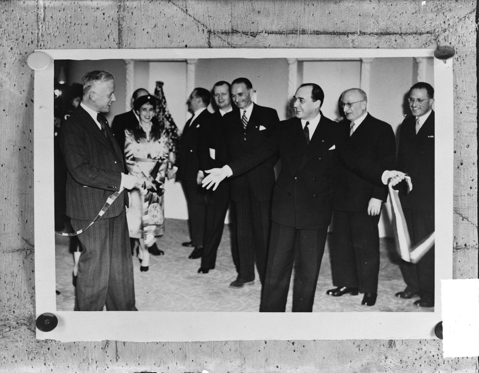 Zijdetentoonstelling uit Lyon bij Gerzon, Bestanddeelnr 903-8617