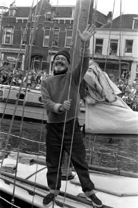 Zijdenbos op zijn schip Santa Maria, Bestanddeelnr 922-6641