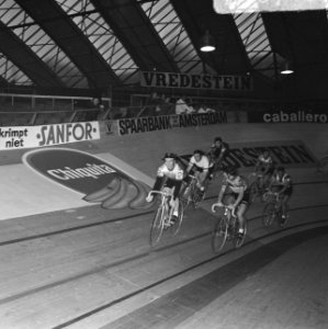 Zesdaagse wielrennen RAI Amsterdam, tweede dag. Koppel Duyndam-Eugen in aktie, Bestanddeelnr 923-0716