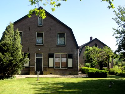 Zetten Rijksmonument 523915 Veldstraat 57 hofdgebouw met schuur