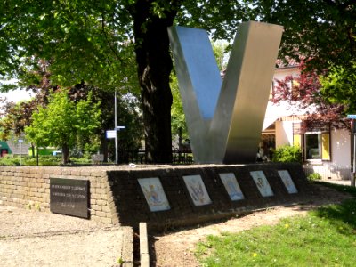 Zetten (Overbetuwe) oorlogsmonument overzicht