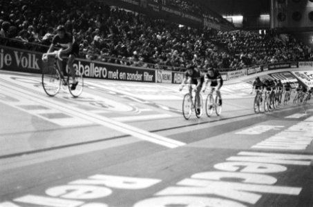 Zesdaagse in Rotterdam (wielrennen) overzichten, Bestanddeelnr 929-5475