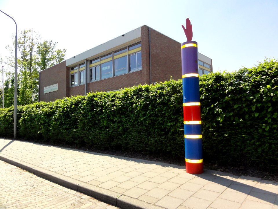 Zetten (Overbetuwe) basisschool Ammerts van Bueren met signaalpaal