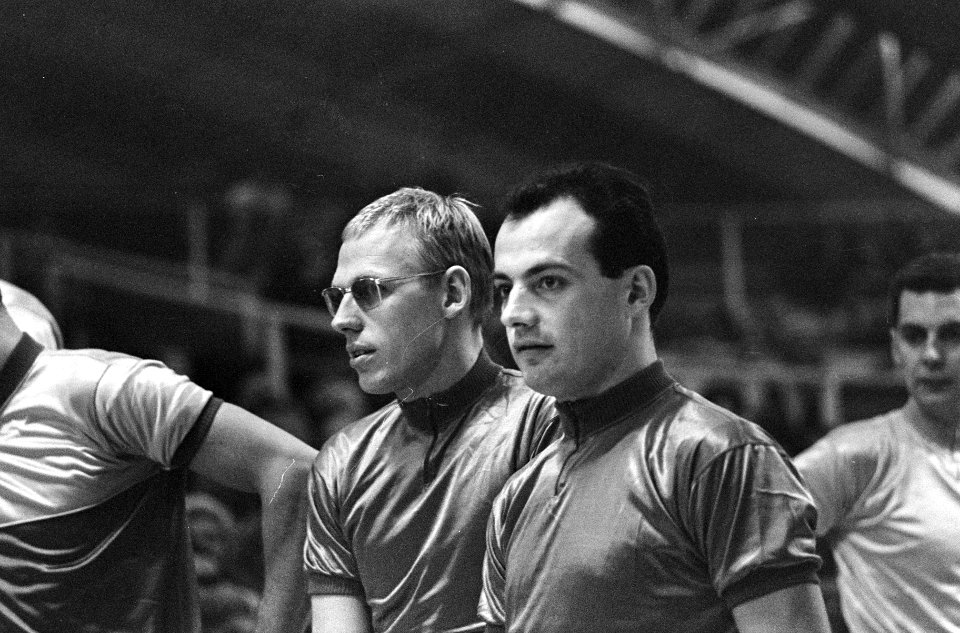 Zesdaagse in de RAI. Renner links is Piet van der Lans (Ned), rechts Robert Lela, Bestanddeelnr 919-8718