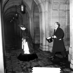 Zeslanden conferentie , aankomst koningin Juliana Paleis Amsterdam, Bestanddeelnr 934-5559