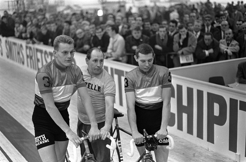 Zesdaagse Amsterdam, nummer 20 en 21 koppel Janssen, rechts Gerard Koel., Bestanddeelnr 920-9085