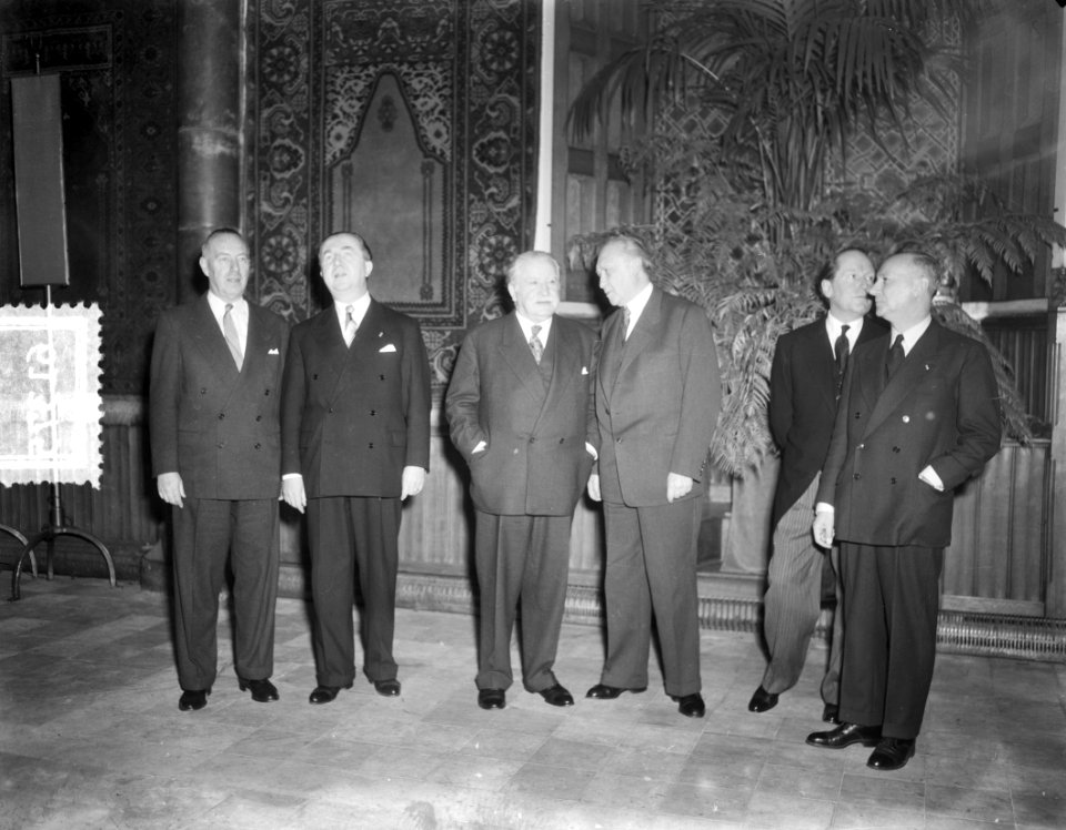Zeslanden Ministerconferentie , Den Haag, Bestanddeelnr 906-1375