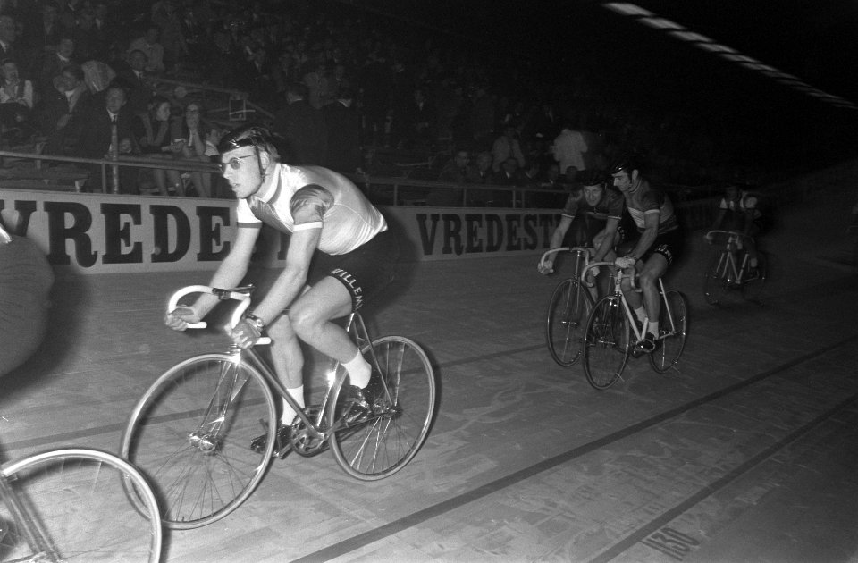 Zesdaagse te Rotterdam gestart, Bestanddeelnr 922-2623