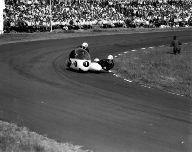 Zijspanrace Pip Harris Ray Campbell op BMW, Bestanddeelnr 912-6403