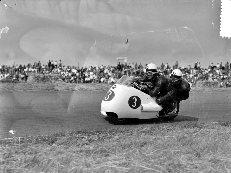 Zijspannen Winnaars Frtiz Hillebrand Manfred Grunwald (Duitsland), Bestanddeelnr 907-8591