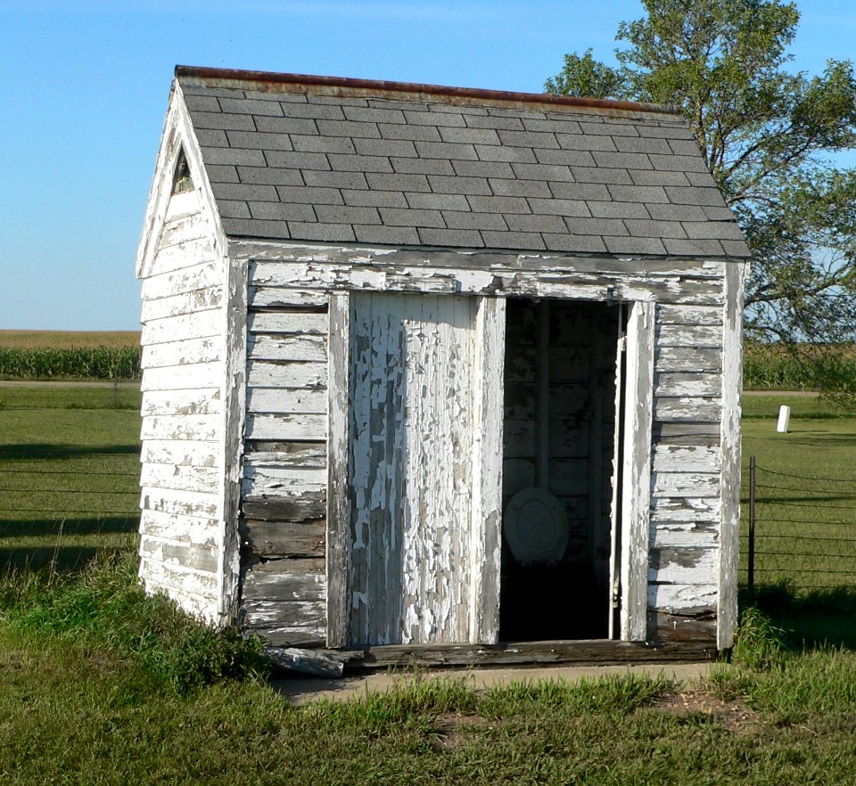 Zoar Lutheran Church outhouse 1