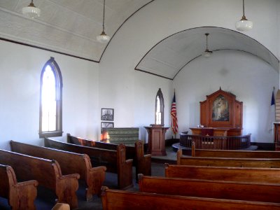Zoar Lutheran Church interior 3