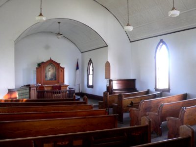 Zoar Lutheran Church interior 4