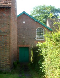 Zoar Independent Chapel, Wisborough Green (July 2014) (2)