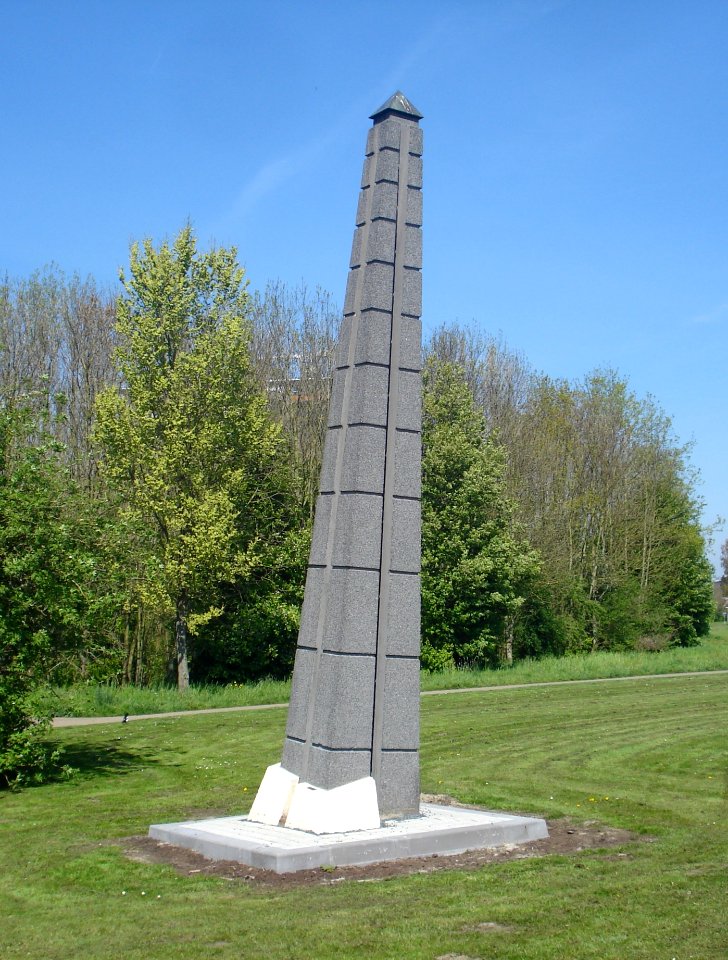 Zoetermeer kunstwerk obelisk-alt
