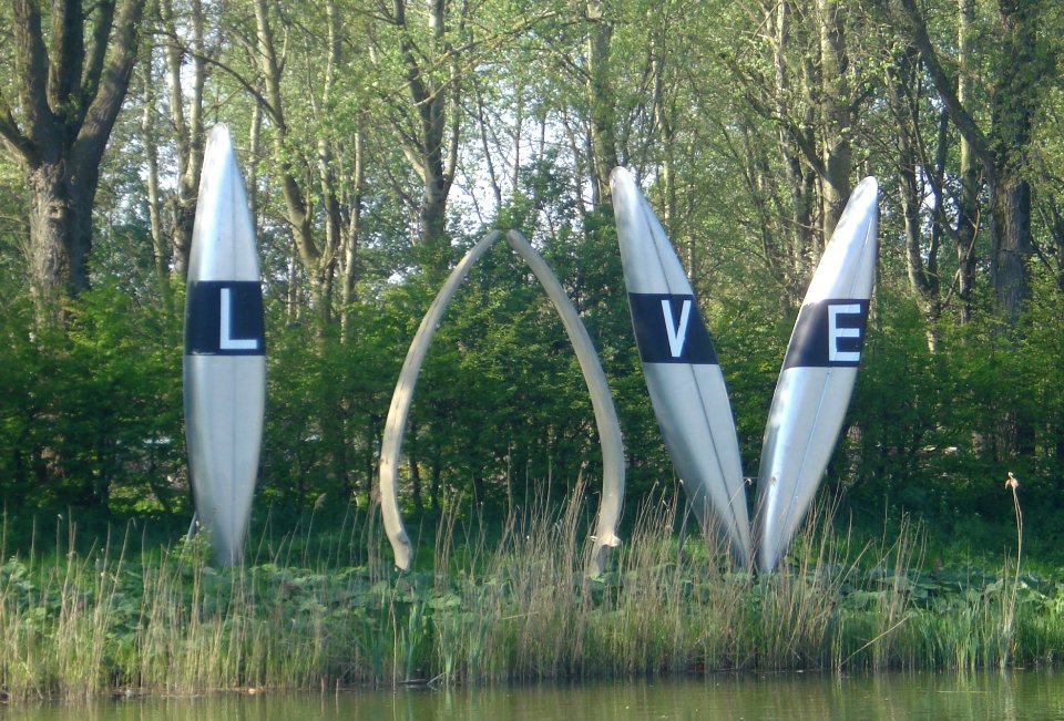 Zoetermeer kunstwerk victory love conquest